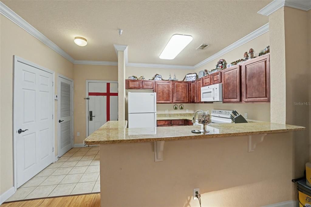 For Sale: $175,000 (2 beds, 2 baths, 1134 Square Feet)