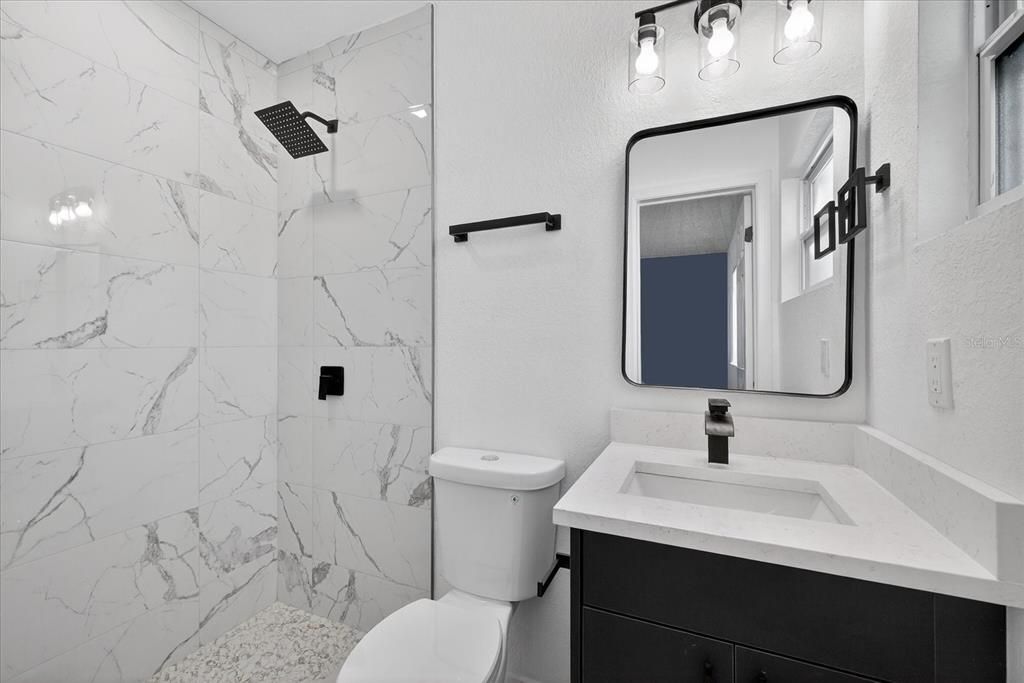 На продажу: $359,900 (3 спален, 2 ванн, 1092 Квадратных фут)