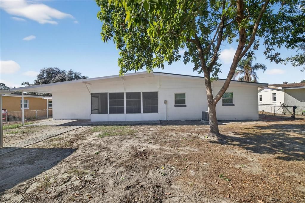 На продажу: $359,900 (3 спален, 2 ванн, 1092 Квадратных фут)