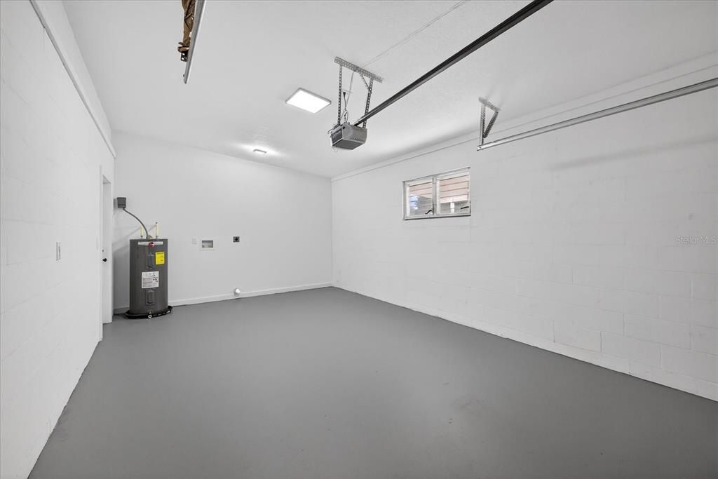 На продажу: $359,900 (3 спален, 2 ванн, 1092 Квадратных фут)