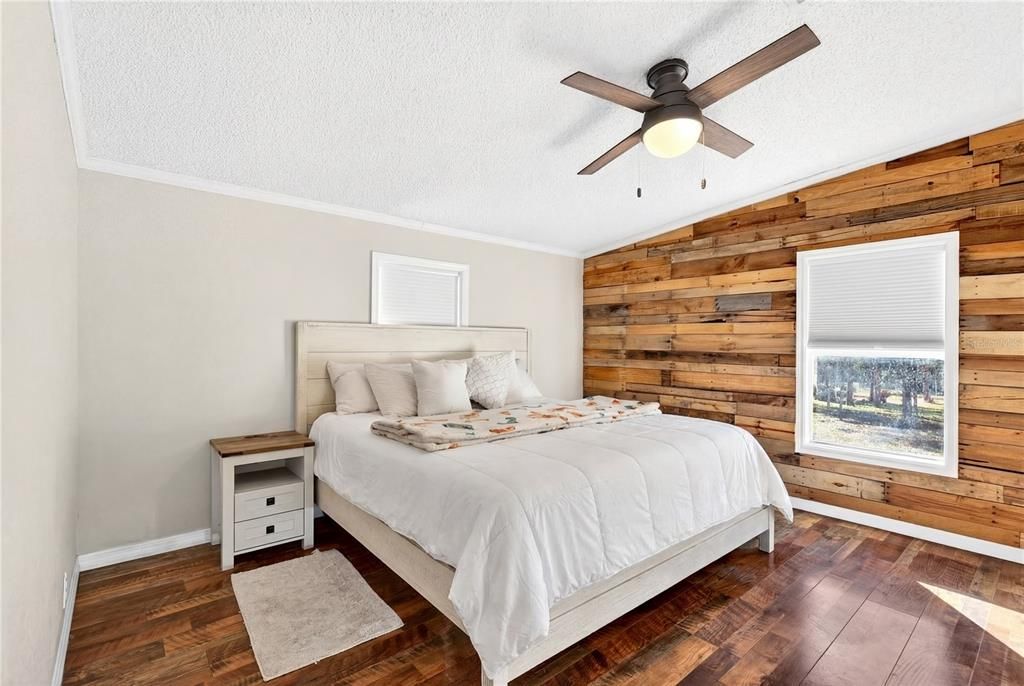 For Sale: $350,000 (3 beds, 2 baths, 1620 Square Feet)