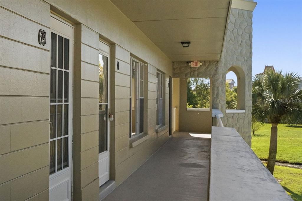 待售: $129,900 (1 贝兹, 1 浴室, 800 平方英尺)