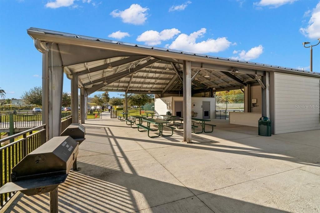 待售: $129,900 (1 贝兹, 1 浴室, 800 平方英尺)