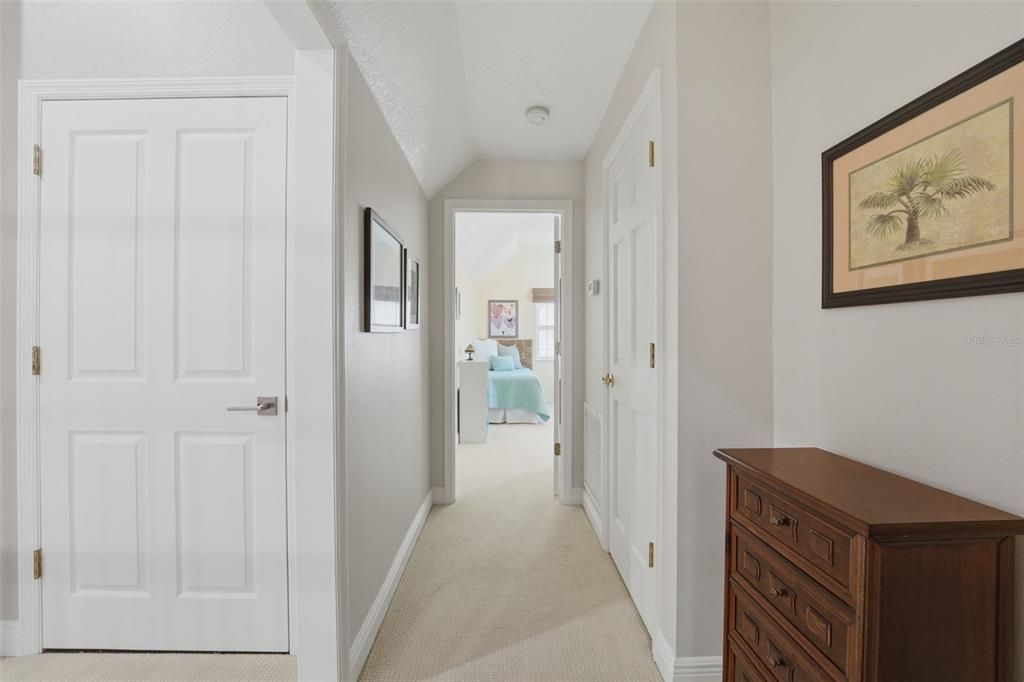 На продажу: $1,895,000 (4 спален, 2 ванн, 3016 Квадратных фут)