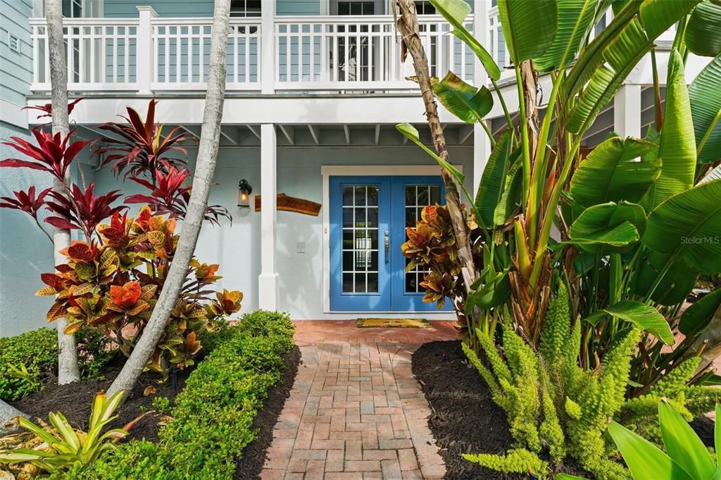 На продажу: $1,895,000 (4 спален, 2 ванн, 3016 Квадратных фут)