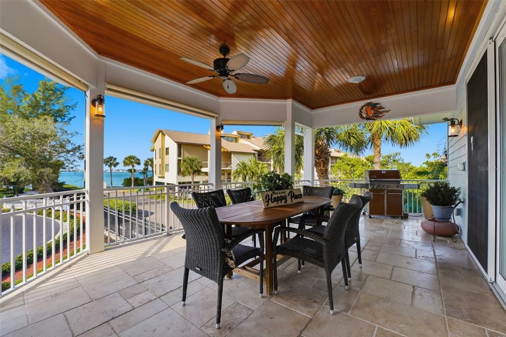 На продажу: $1,895,000 (4 спален, 2 ванн, 3016 Квадратных фут)