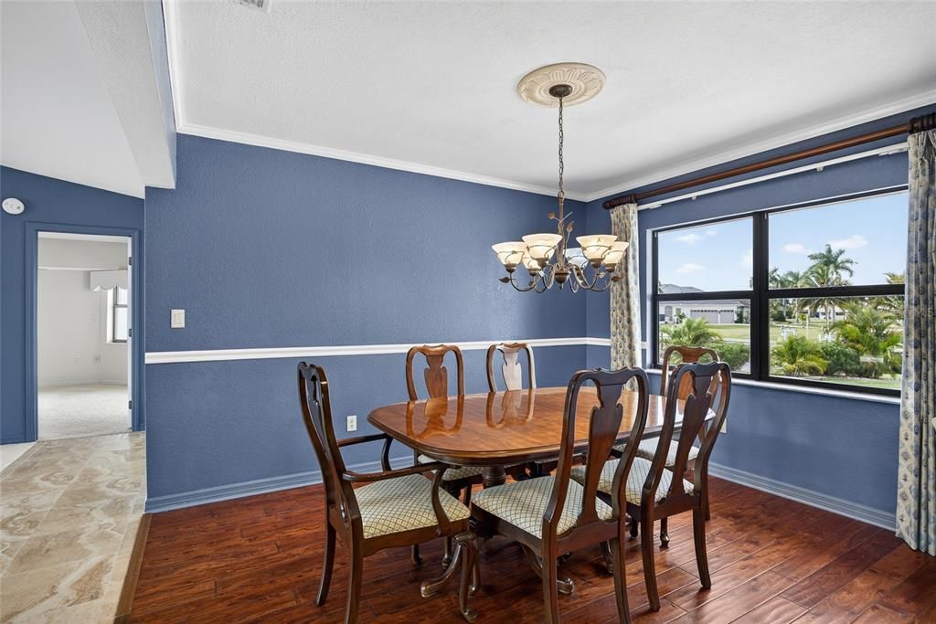 For Sale: $399,900 (3 beds, 2 baths, 2200 Square Feet)