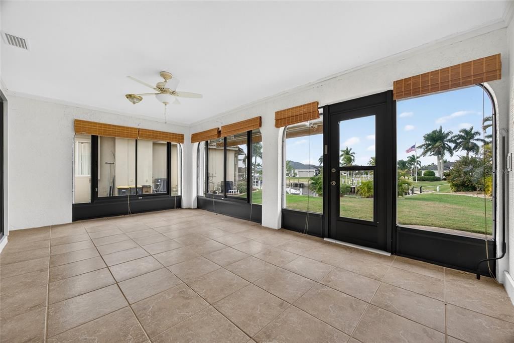 For Sale: $399,900 (3 beds, 2 baths, 2200 Square Feet)