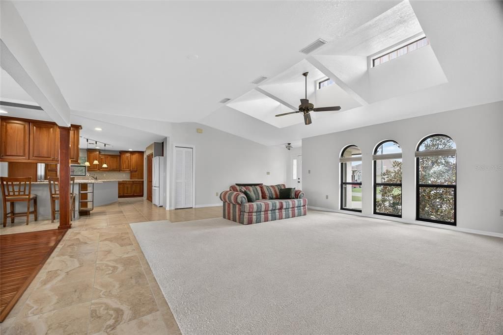 For Sale: $399,900 (3 beds, 2 baths, 2200 Square Feet)