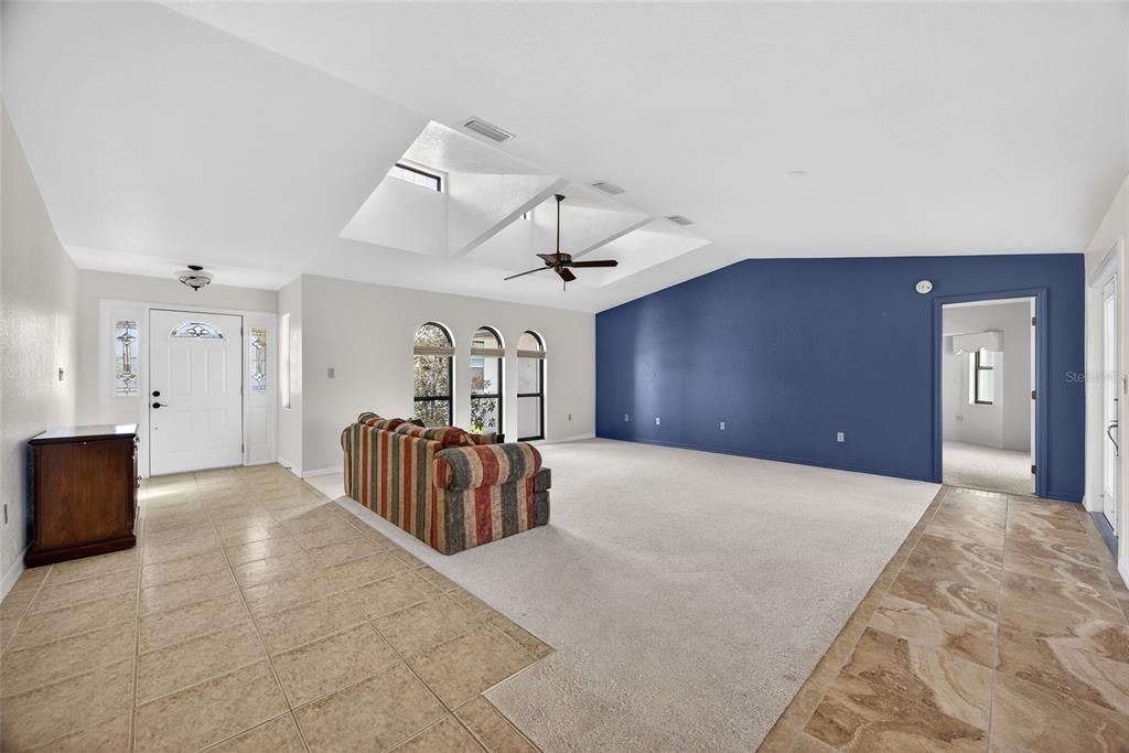 For Sale: $399,900 (3 beds, 2 baths, 2200 Square Feet)