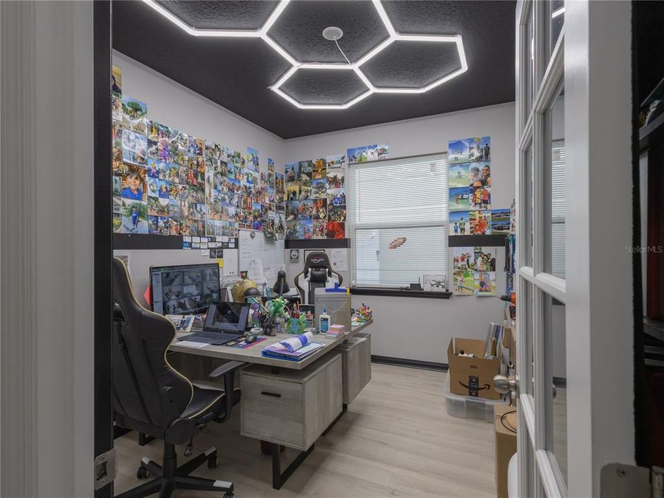 На продажу: $609,000 (4 спален, 2 ванн, 2391 Квадратных фут)