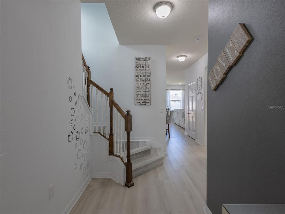 На продажу: $609,000 (4 спален, 2 ванн, 2391 Квадратных фут)