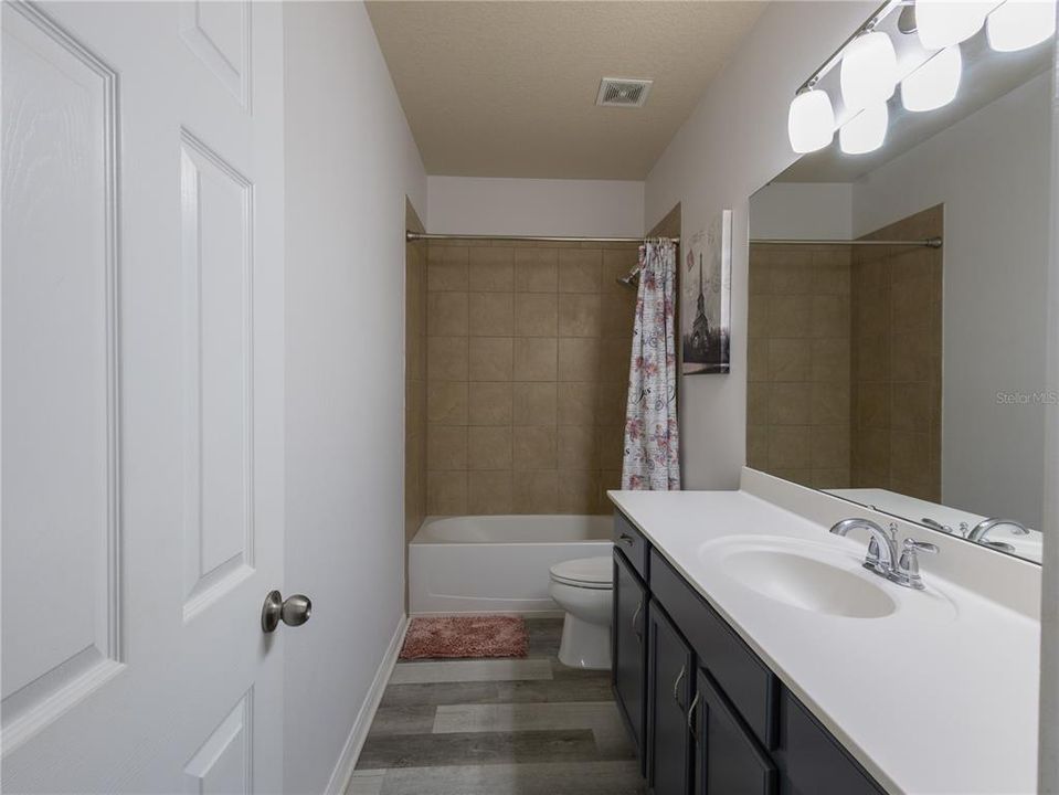 На продажу: $609,000 (4 спален, 2 ванн, 2391 Квадратных фут)