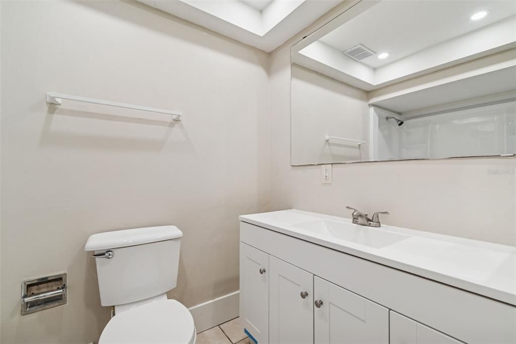 待售: $250,000 (3 贝兹, 2 浴室, 1288 平方英尺)