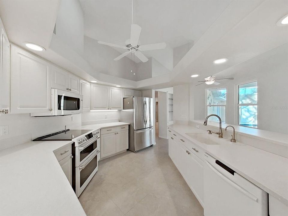 待售: $810,000 (3 贝兹, 3 浴室, 2398 平方英尺)