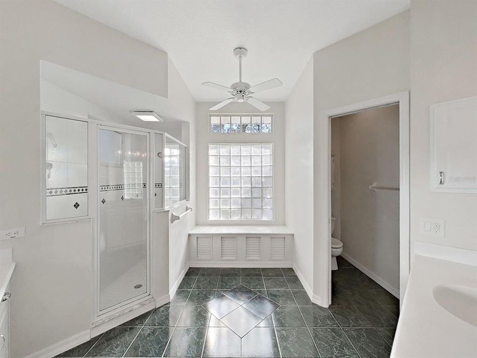 待售: $810,000 (3 贝兹, 3 浴室, 2398 平方英尺)