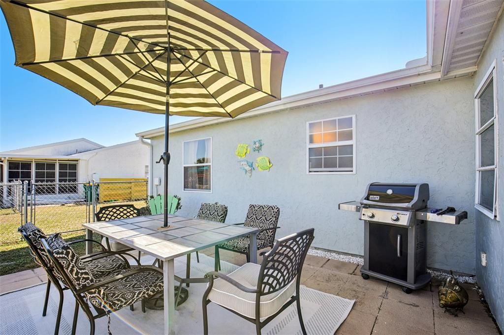 待售: $219,900 (2 贝兹, 2 浴室, 962 平方英尺)