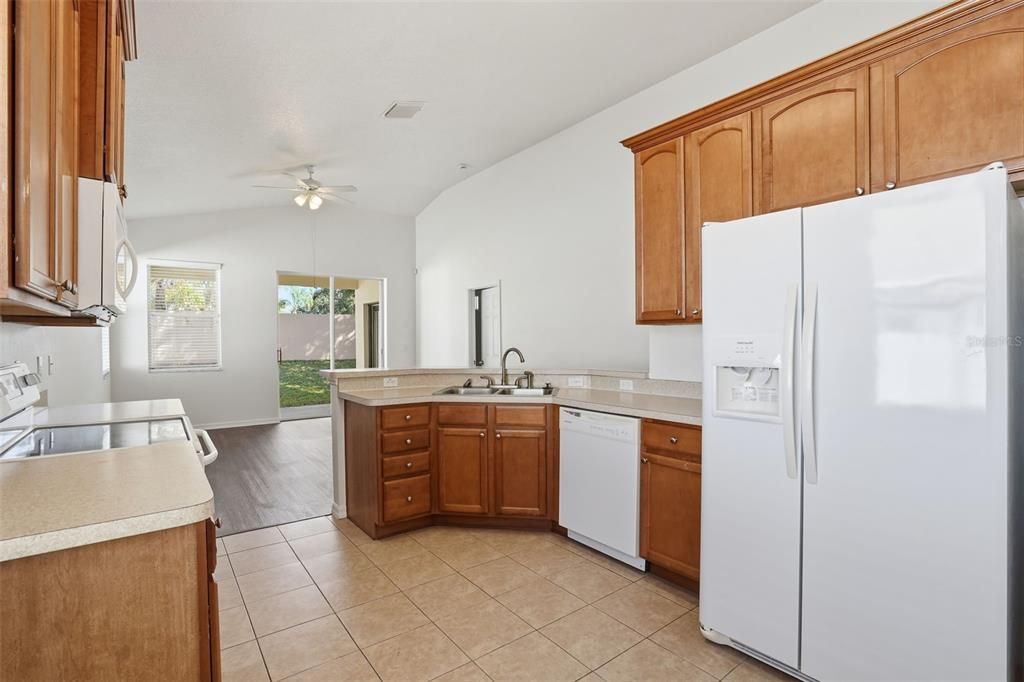 For Sale: $304,900 (3 beds, 2 baths, 1696 Square Feet)