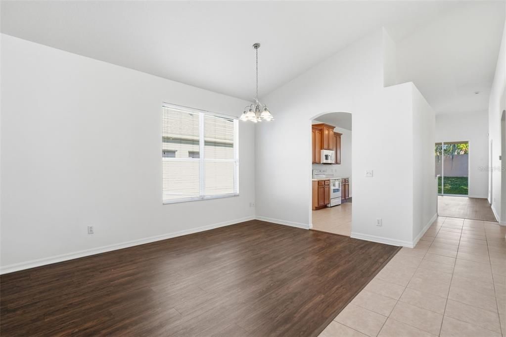 For Sale: $304,900 (3 beds, 2 baths, 1696 Square Feet)