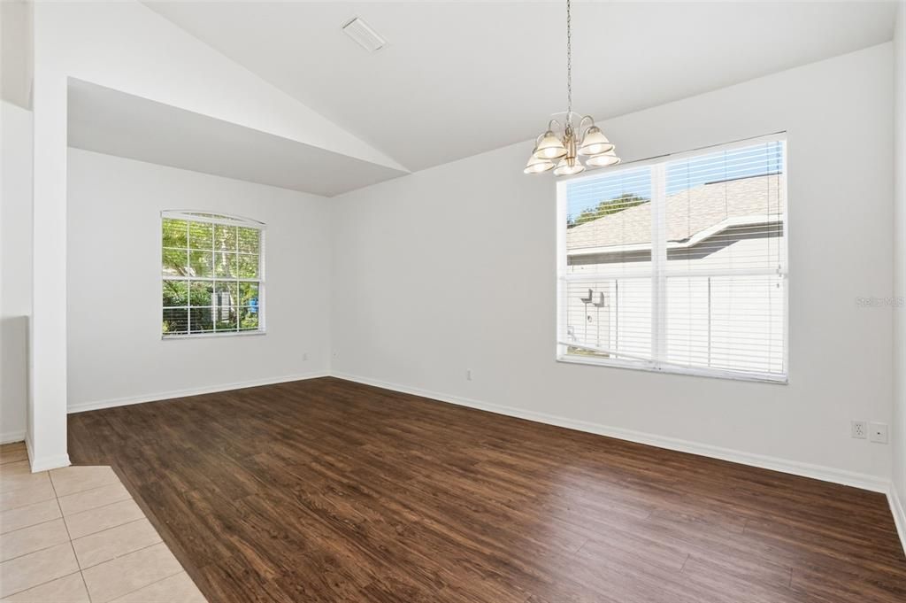 For Sale: $304,900 (3 beds, 2 baths, 1696 Square Feet)