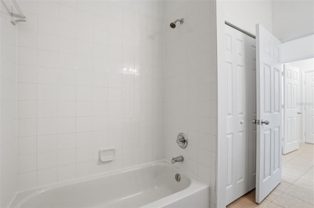 For Sale: $304,900 (3 beds, 2 baths, 1696 Square Feet)