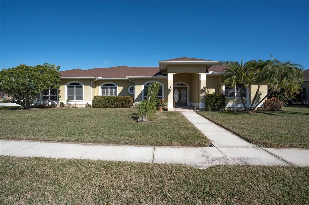 待售: $720,000 (3 贝兹, 3 浴室, 2628 平方英尺)