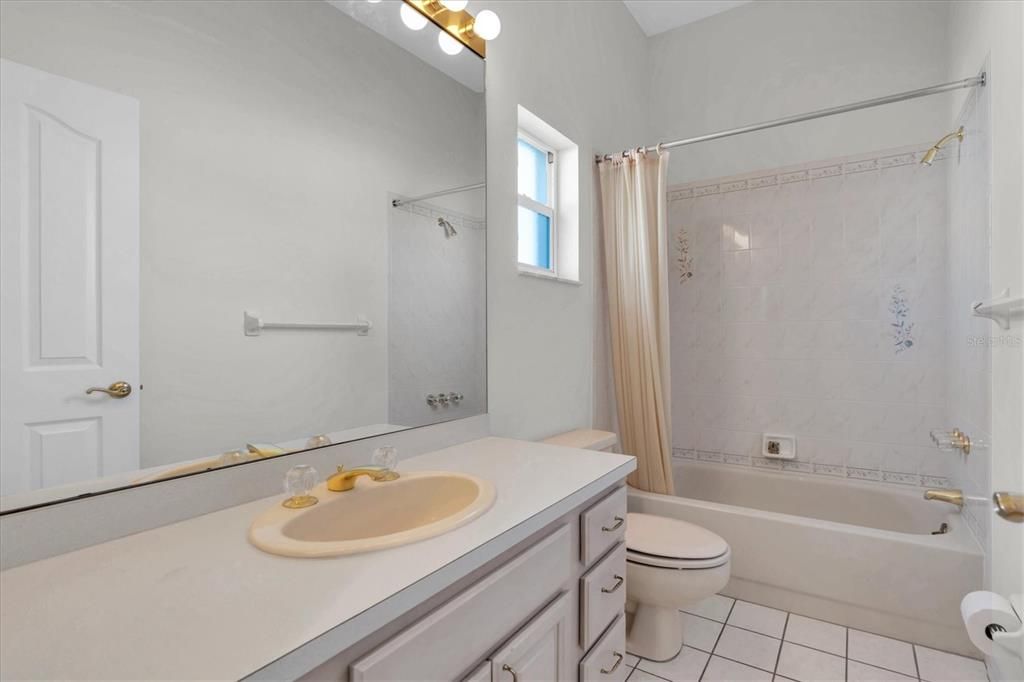 待售: $720,000 (3 贝兹, 3 浴室, 2628 平方英尺)