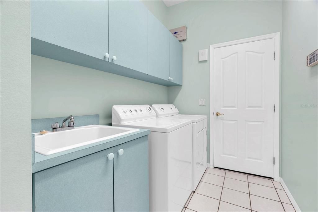 待售: $720,000 (3 贝兹, 3 浴室, 2628 平方英尺)