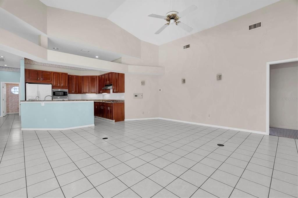 待售: $720,000 (3 贝兹, 3 浴室, 2628 平方英尺)