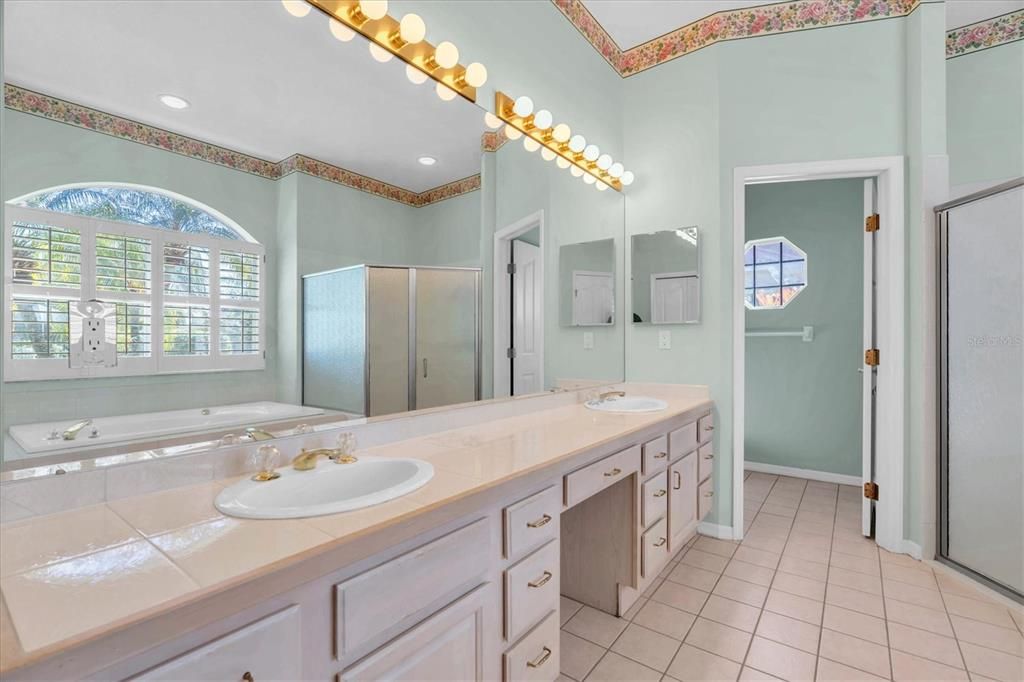 待售: $720,000 (3 贝兹, 3 浴室, 2628 平方英尺)