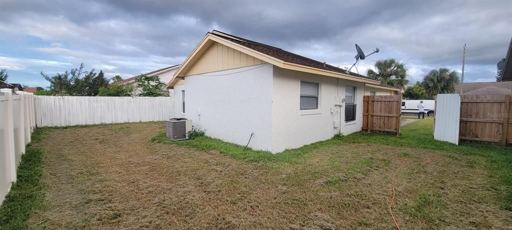 For Sale: $350,000 (3 beds, 2 baths, 1377 Square Feet)