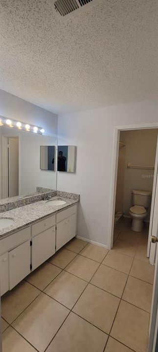 For Sale: $350,000 (3 beds, 2 baths, 1377 Square Feet)