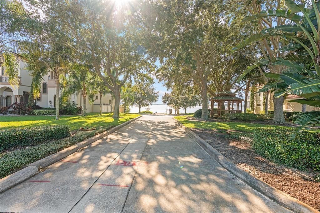 En Venta: $480,000 (4 camas, 2 baños, 2065 Pies cuadrados)