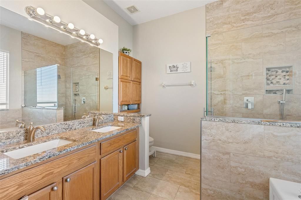 En Venta: $480,000 (4 camas, 2 baños, 2065 Pies cuadrados)