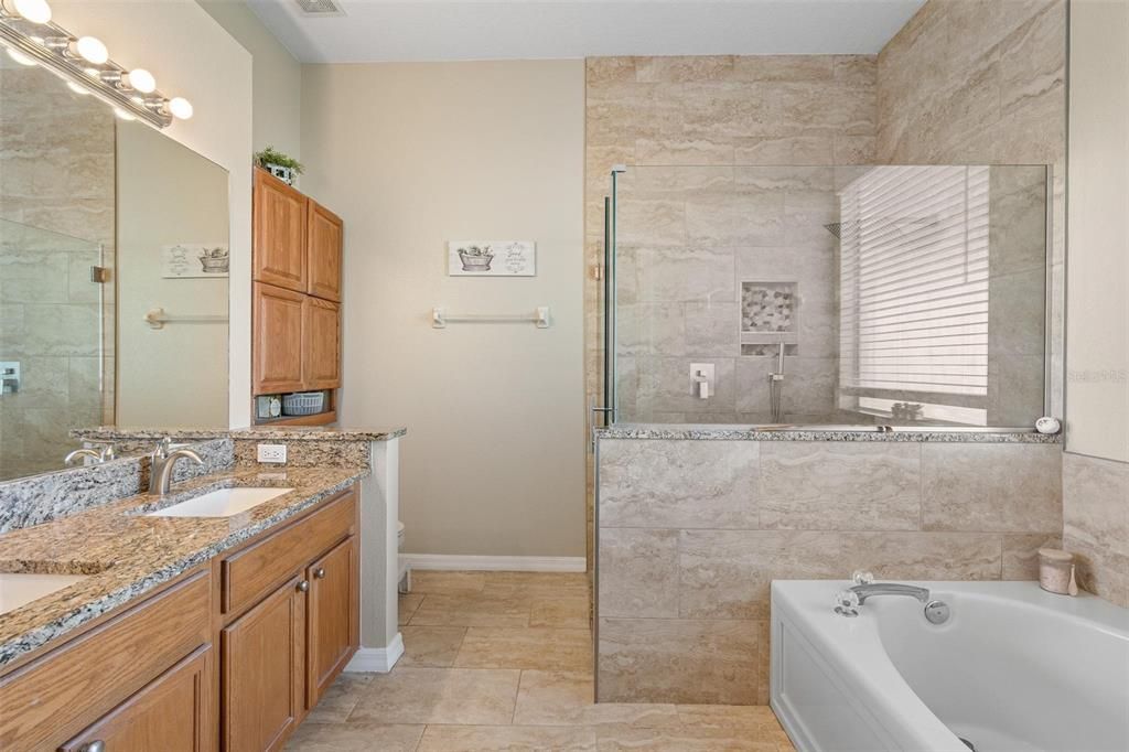 En Venta: $480,000 (4 camas, 2 baños, 2065 Pies cuadrados)