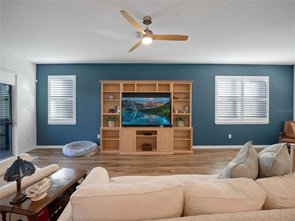 待售: $408,888 (3 贝兹, 2 浴室, 2186 平方英尺)