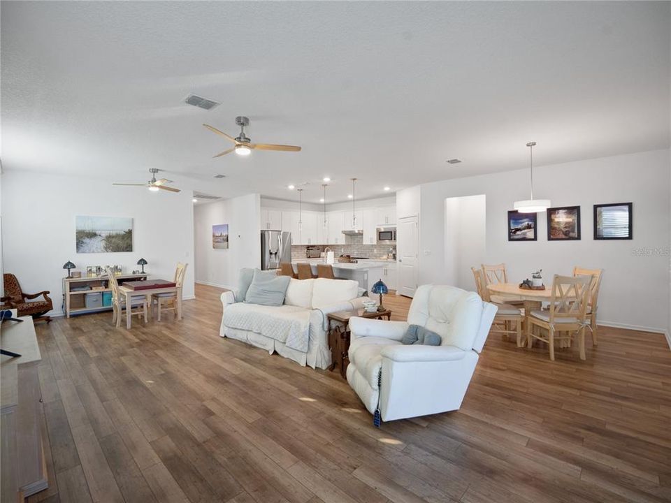 待售: $408,888 (3 贝兹, 2 浴室, 2186 平方英尺)