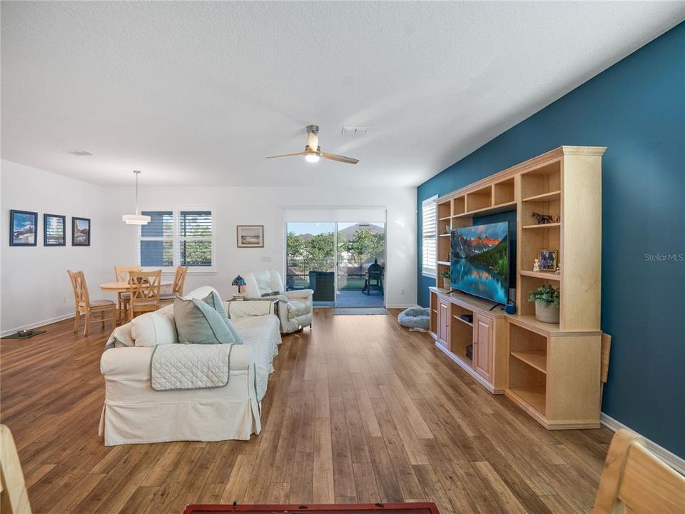 待售: $408,888 (3 贝兹, 2 浴室, 2186 平方英尺)