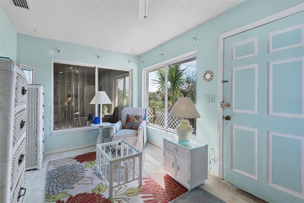 На продажу: $525,000 (2 спален, 2 ванн, 1252 Квадратных фут)