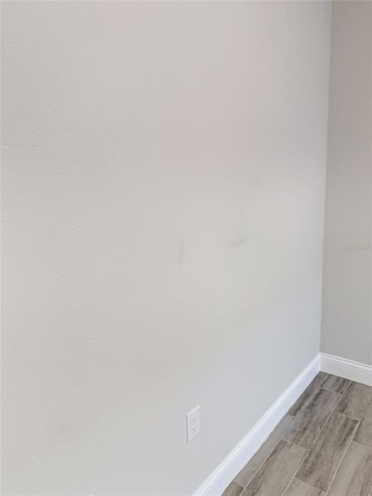 For Rent: $1,800 (3 beds, 2 baths, 1632 Square Feet)