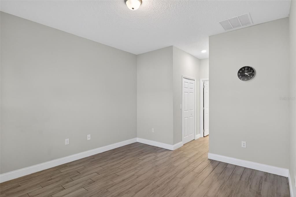 For Rent: $1,800 (3 beds, 2 baths, 1632 Square Feet)