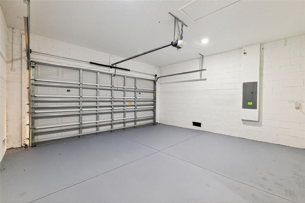 For Rent: $1,800 (3 beds, 2 baths, 1632 Square Feet)