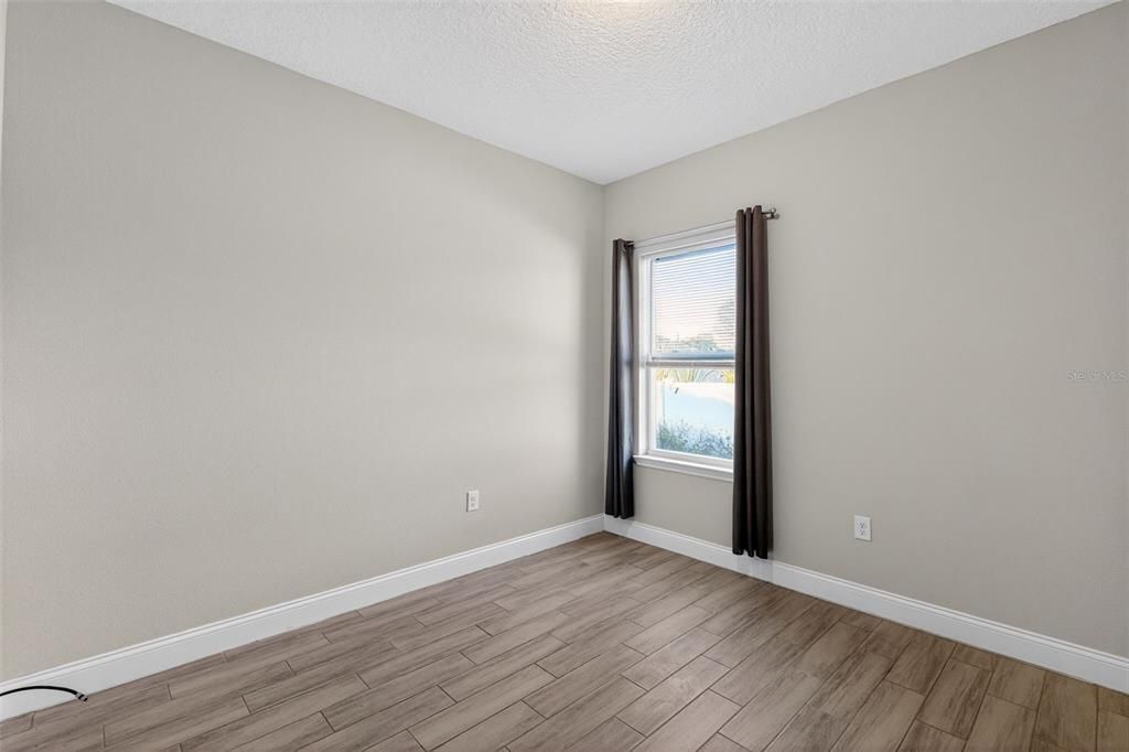 For Rent: $1,800 (3 beds, 2 baths, 1632 Square Feet)