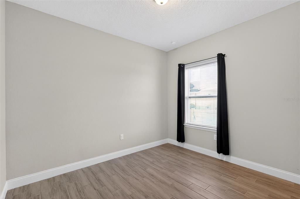 For Rent: $1,800 (3 beds, 2 baths, 1632 Square Feet)