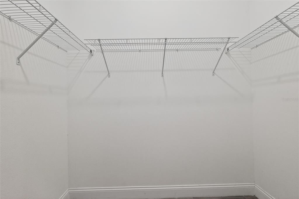 For Rent: $1,800 (3 beds, 2 baths, 1632 Square Feet)