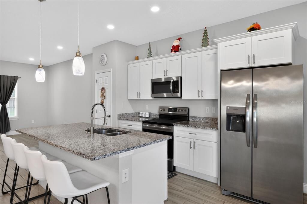 For Rent: $1,800 (3 beds, 2 baths, 1632 Square Feet)