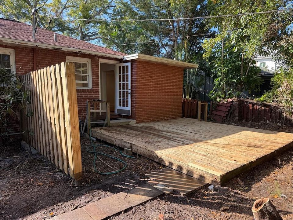 出租: $3,150 (3 贝兹, 3 浴室, 1392 平方英尺)