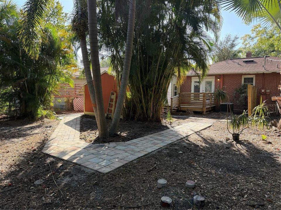 出租: $3,150 (3 贝兹, 3 浴室, 1392 平方英尺)