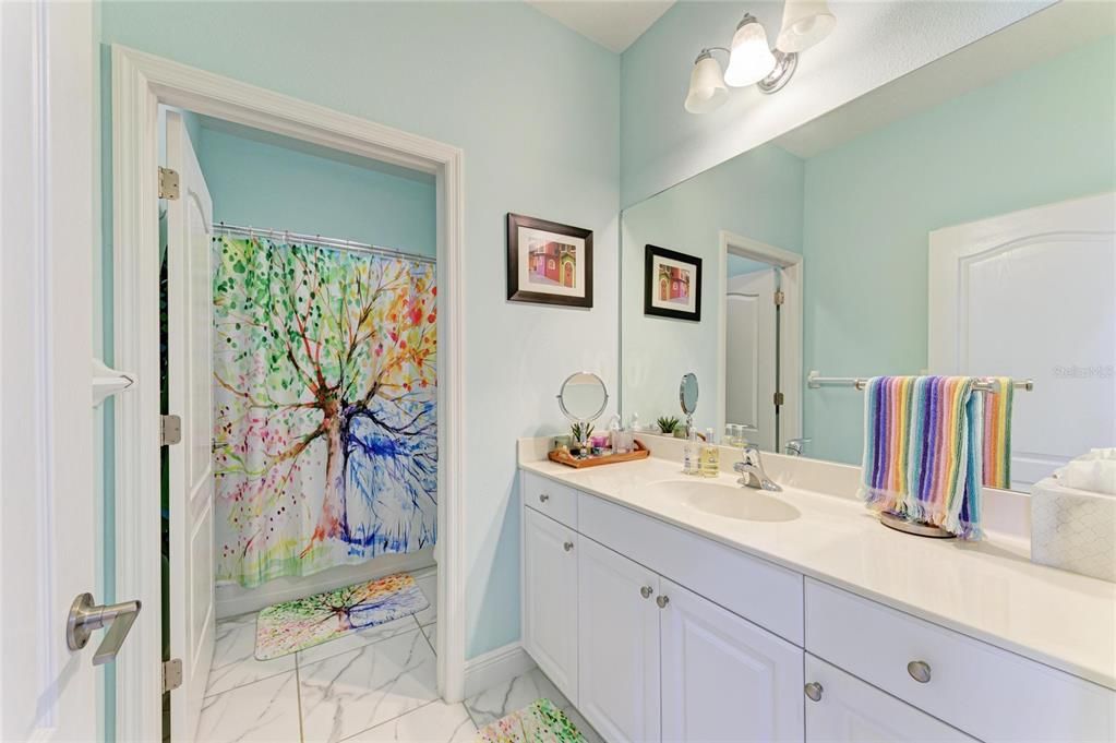 На продажу: $570,000 (3 спален, 2 ванн, 1790 Квадратных фут)