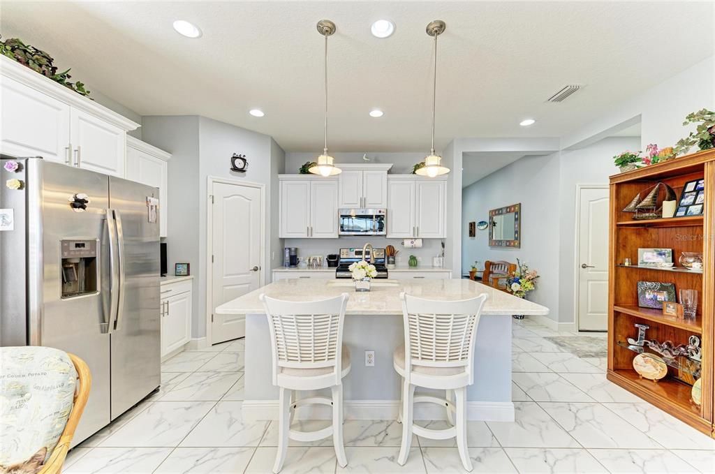 На продажу: $570,000 (3 спален, 2 ванн, 1790 Квадратных фут)